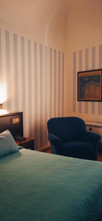 Hotel Plaza Кальтаниссетта Экстерьер фото